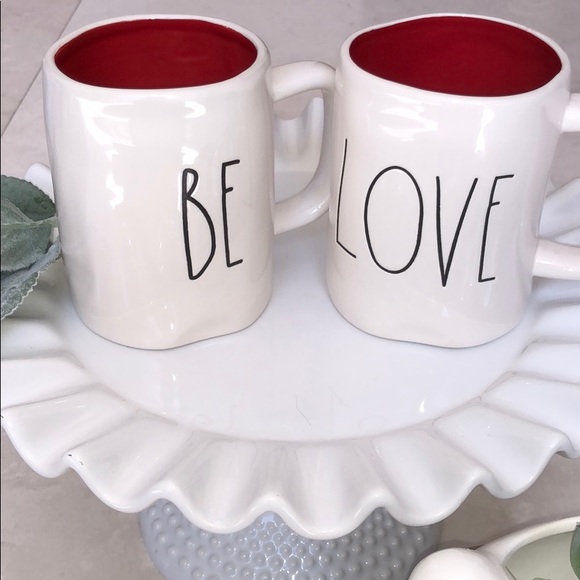 Rae Dunn LOVE and BE MINE mug set of 2 - Picture 3 of 3